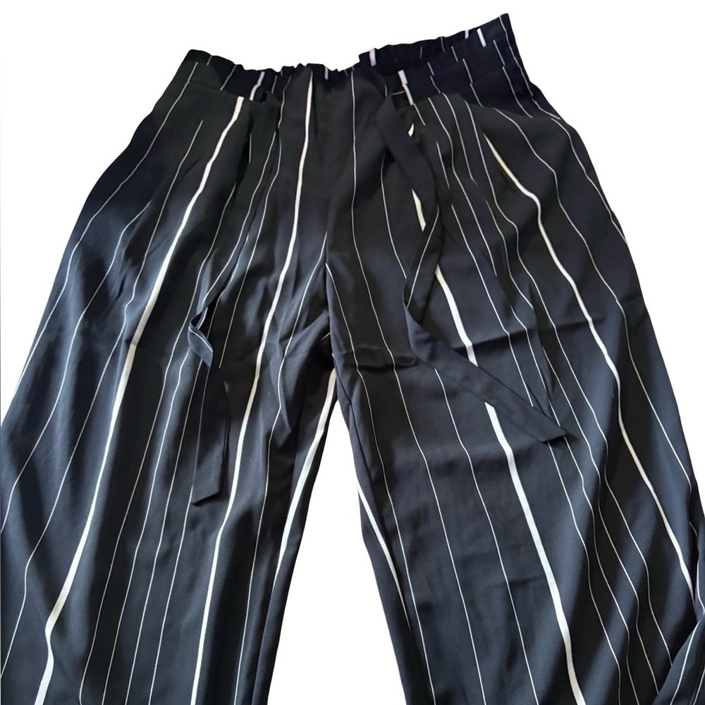 Worthington Men's Black and White Pinstripe Pants